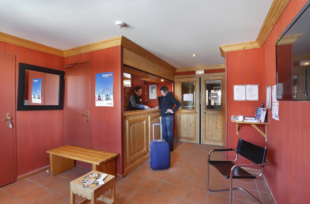 Vacanceole - Vega Aparthotel 2*